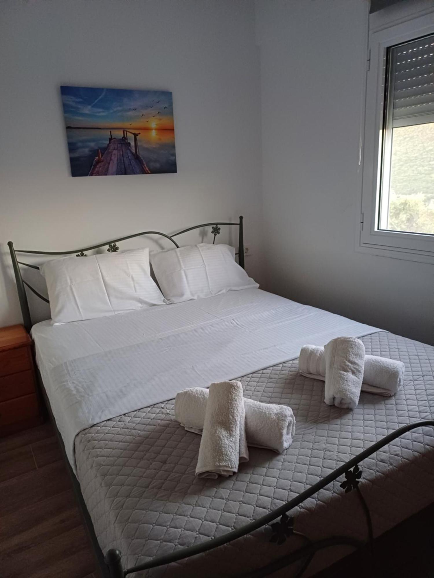 G.Tzanis Luxury Apartments 파르가 외부 사진