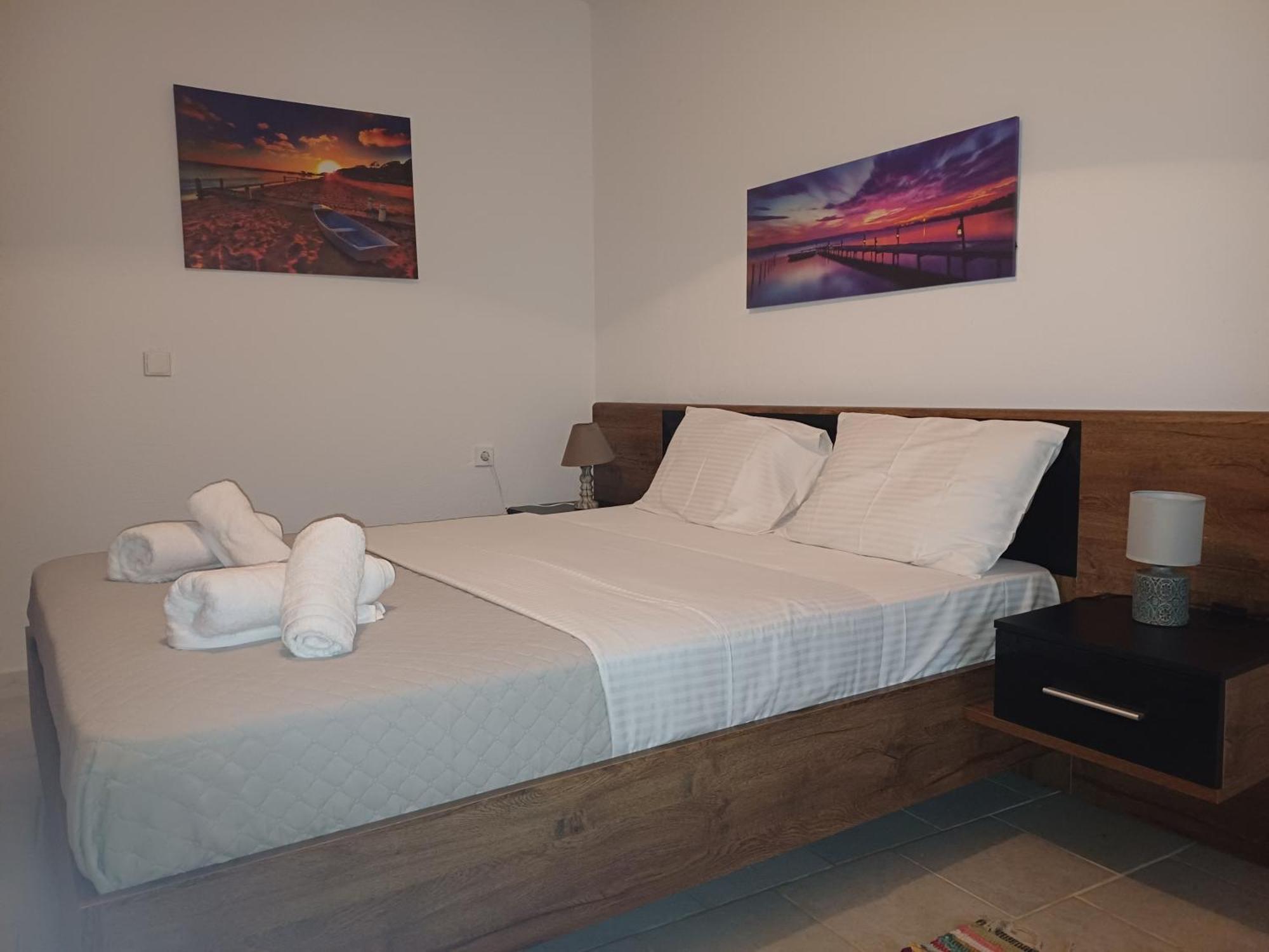 G.Tzanis Luxury Apartments 파르가 외부 사진